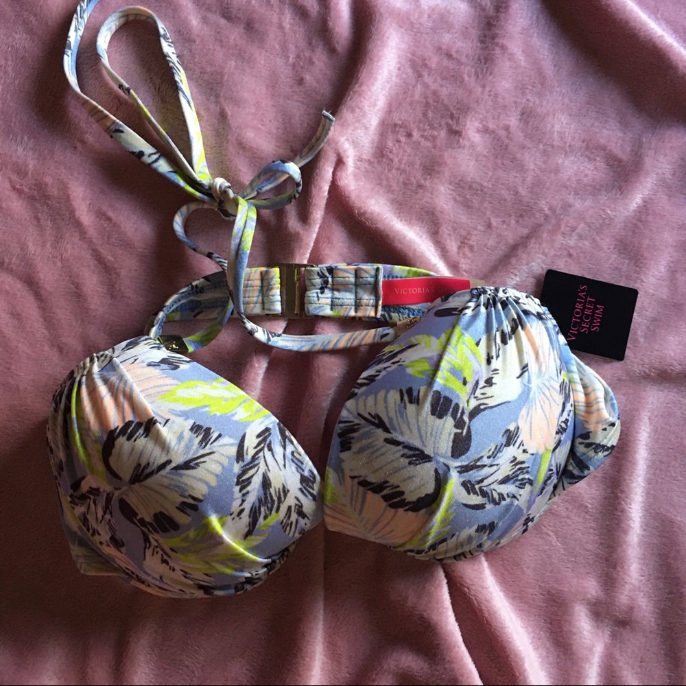 NWT VS bikini top